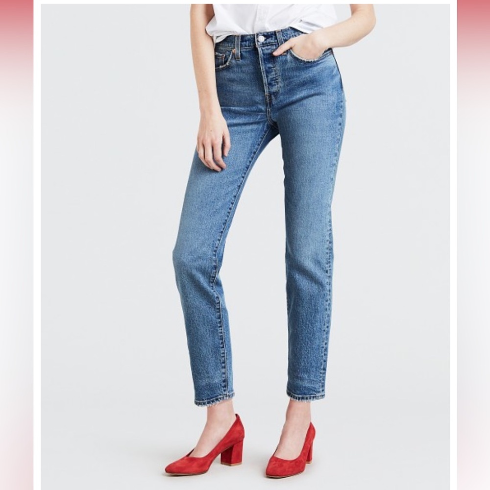 Levi's Wedgie Icon Fit Jeans These Dreams - Picture 12 of 13